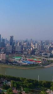 武汉汉江南岸嘴城市风光高清视频视频的预览图