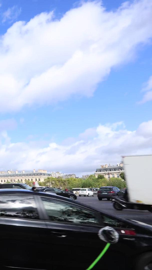 法国巴黎著名旅游景点凯旋门延时视频视频的预览图