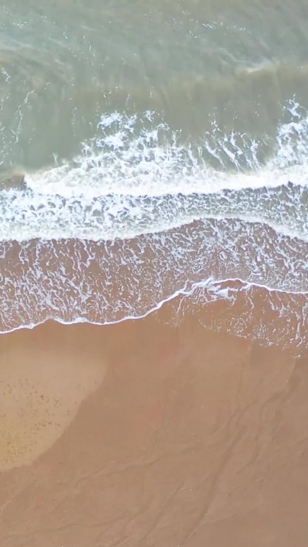 海浪航拍视频的预览图