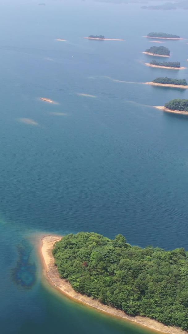 无人机航拍江西九江庐山西海景区视频的预览图