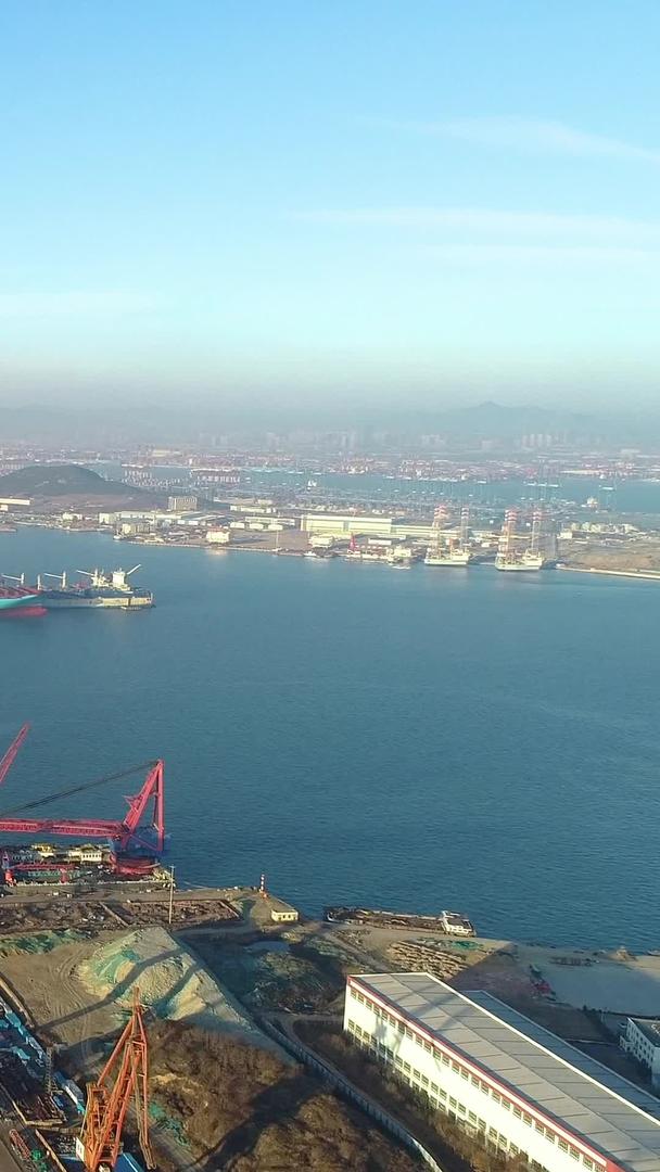 青岛大造船基地航拍视频的预览图