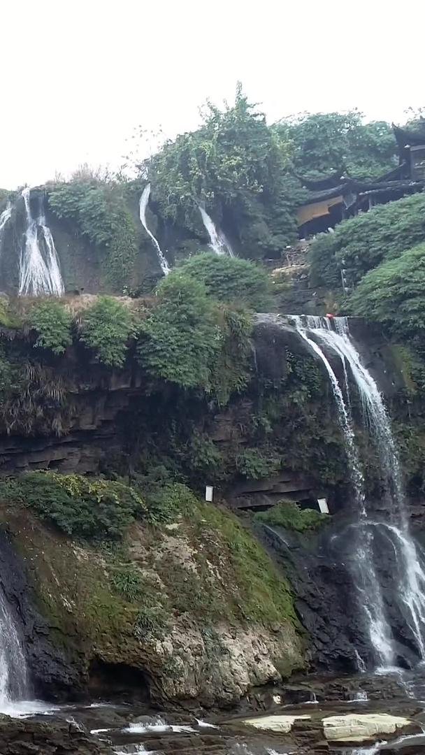 湖南湘西芙蓉镇瀑布航拍视频的预览图