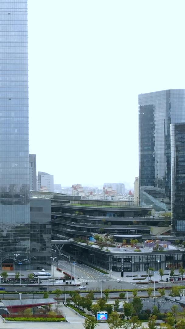 航拍杭州城市cbd地标视频的预览图