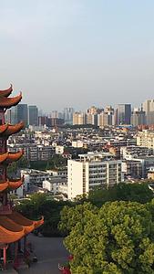 航拍环绕武汉城市地标旅游风光黄鹤楼素材视频的预览图