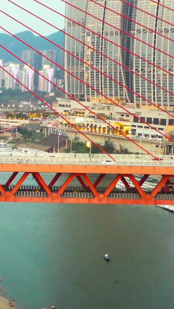 重庆轻轨航拍视频的预览图