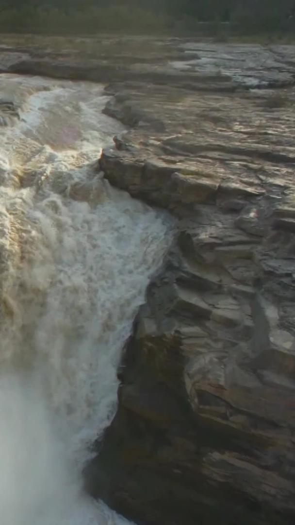 陕西壶口瀑布5A级景区航拍视频的预览图