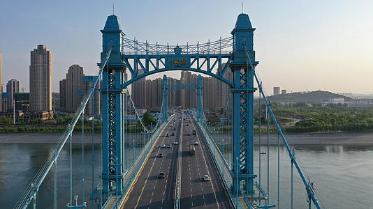 航拍城市风光武汉蓝色古田桥交通道路车流4k素材视频的预览图