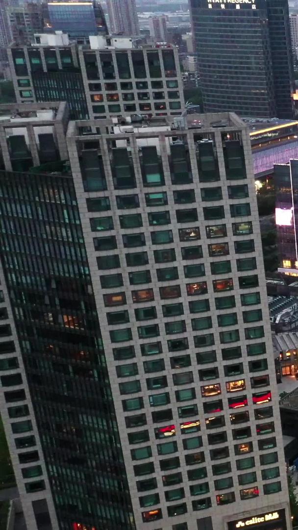 苏州金融时代商业广场航拍视频的预览图