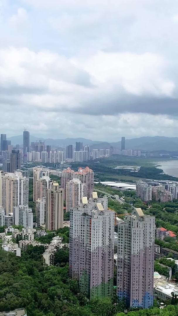 深圳华侨城航拍建筑群视频的预览图