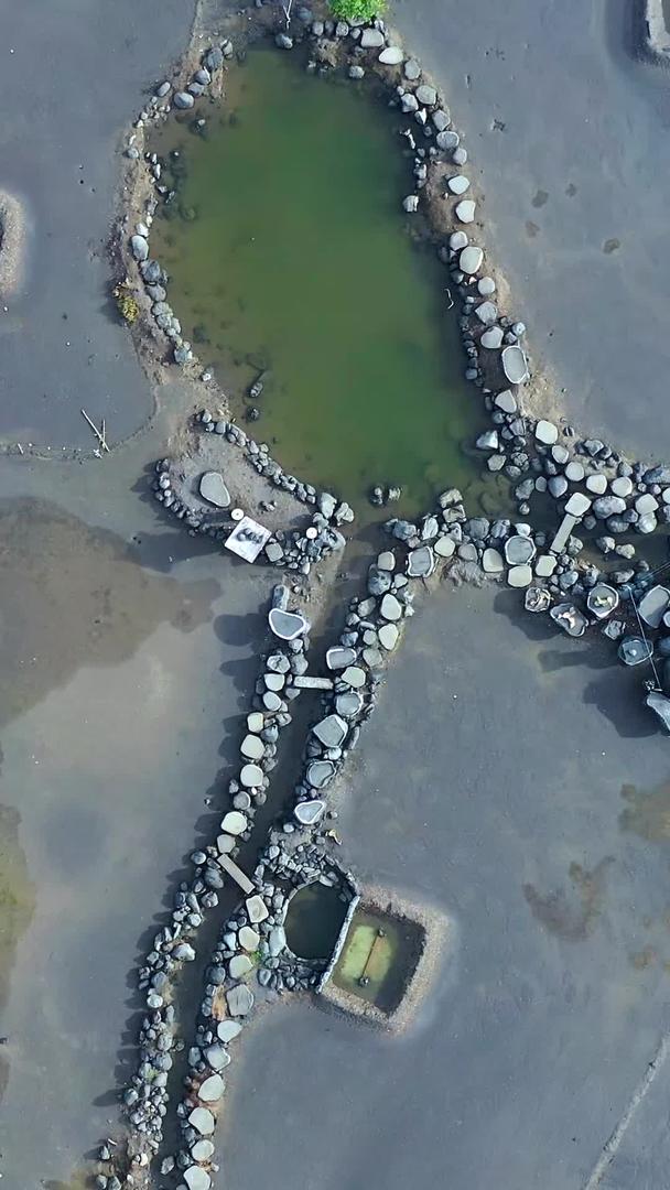 儋州千年古盐田国家保护遗产的垂直航拍视频的预览图