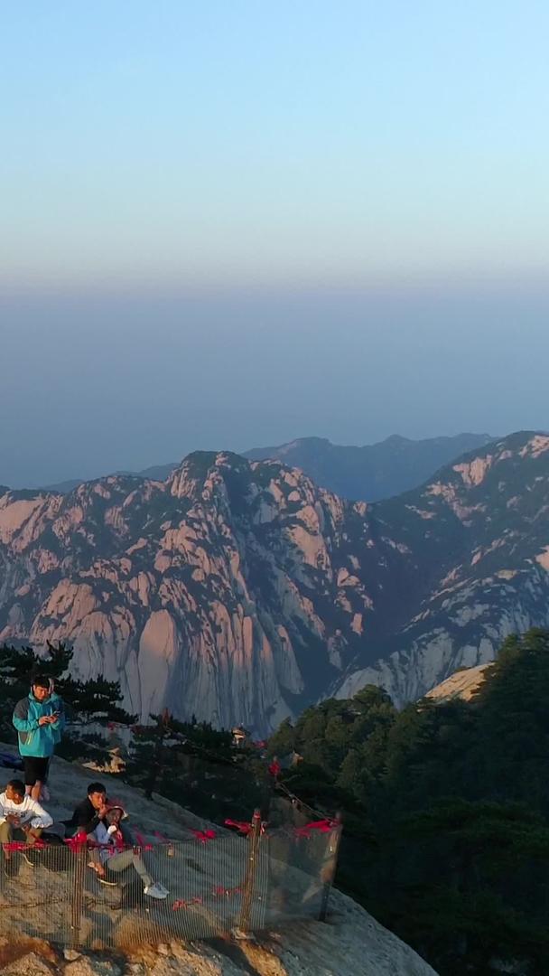 陕西省华山西峰航拍视频的预览图