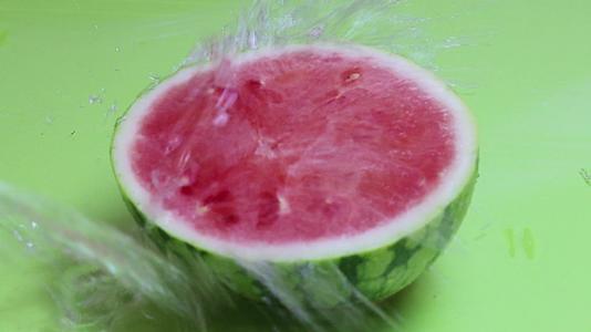 夏日水果西瓜升格实拍视频的预览图