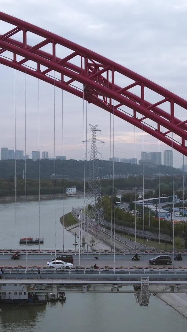 航拍城市桥梁道路交通素材视频的预览图