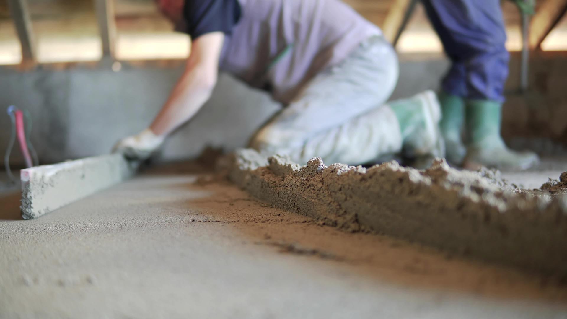 石膏水泥工人地板光滑视频的预览图