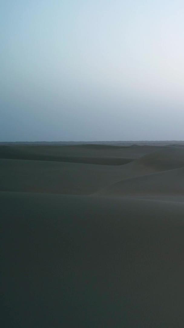 清洁沙漠航拍视频的预览图