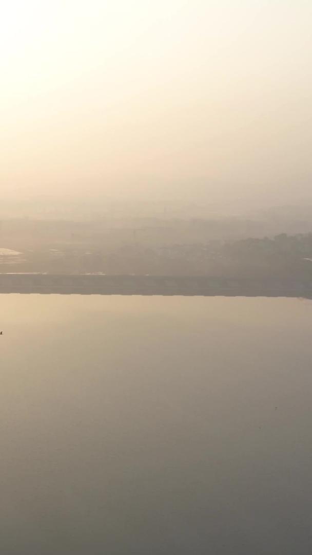 全国5A级景区天目湖清晨薄雾航拍湖里山视频大景区视频的预览图
