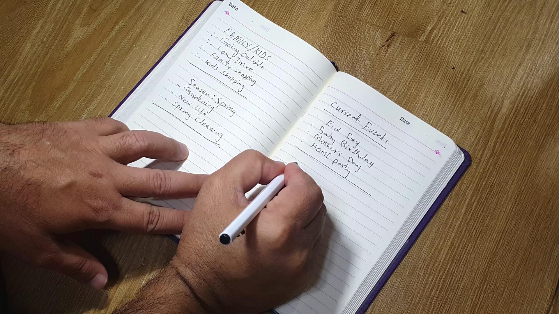 在日记中写下重要的笔记视频的预览图