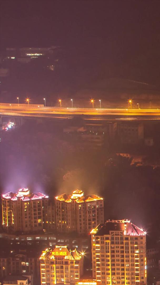重庆南岸区东水门长江大桥南滨路夜景视频的预览图