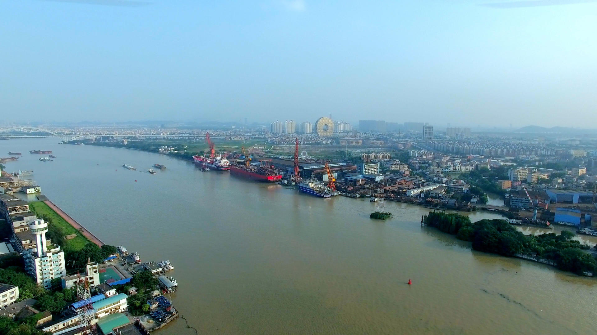 广州一江两岸景色4K航拍视频的预览图