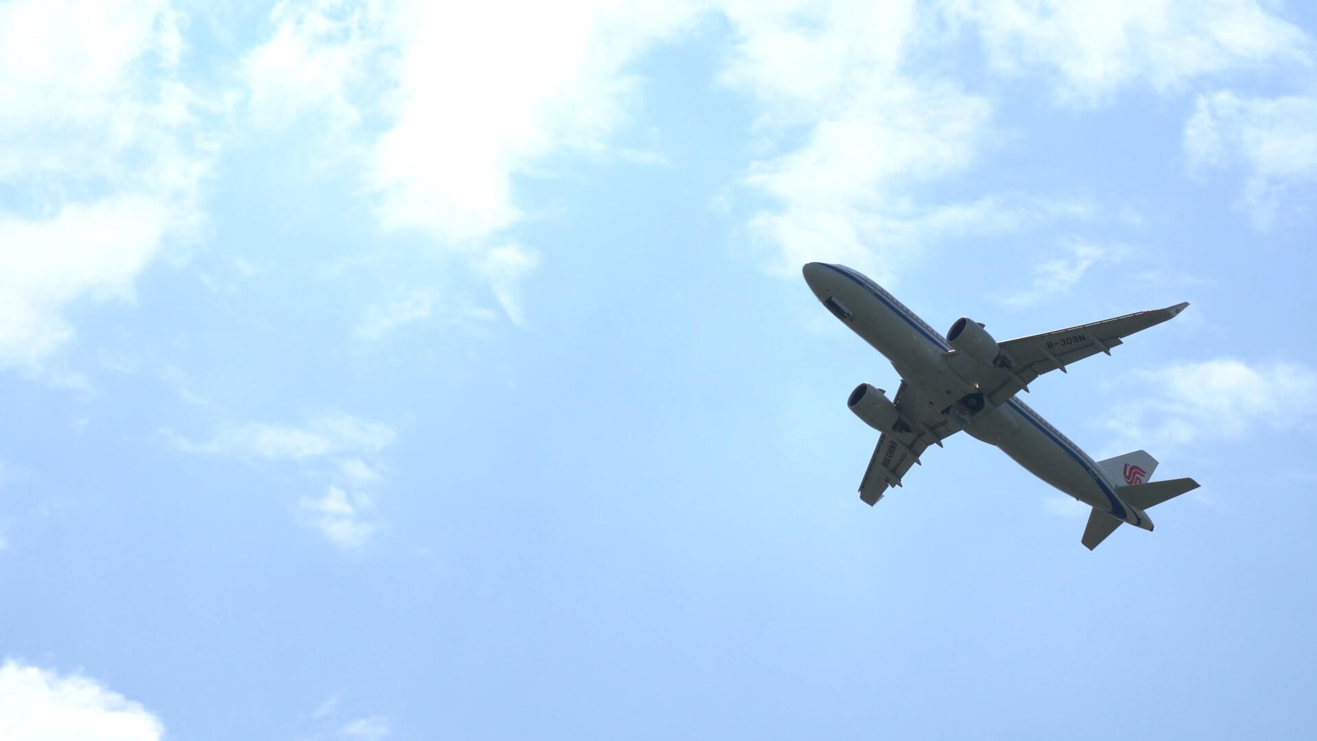 4K飞机起飞视频的预览图