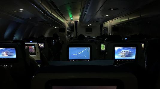 夜晚飞机机舱实拍视频的预览图