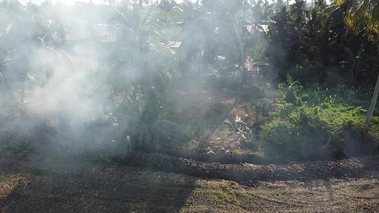 旱地种植场发生露天火灾视频的预览图