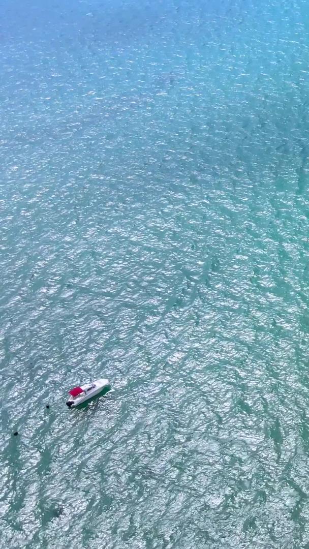 海南三亚亚龙湾海滩航拍集合集合视频的预览图