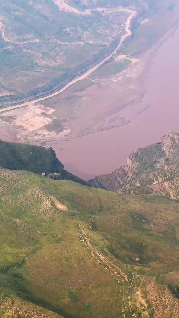 山西省吕梁黄河第一湾风景视频的预览图