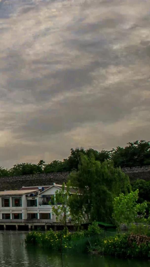 南京月牙湖日落延迟摄影视频的预览图