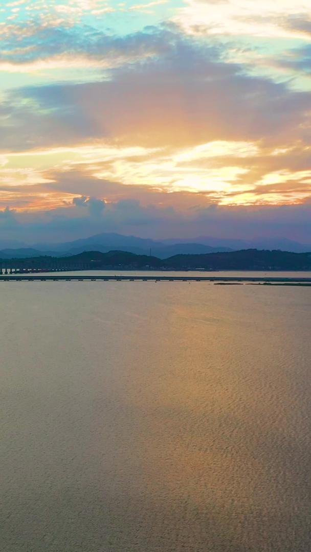浙江漩门湾国家湿地公园航拍日落视频的预览图