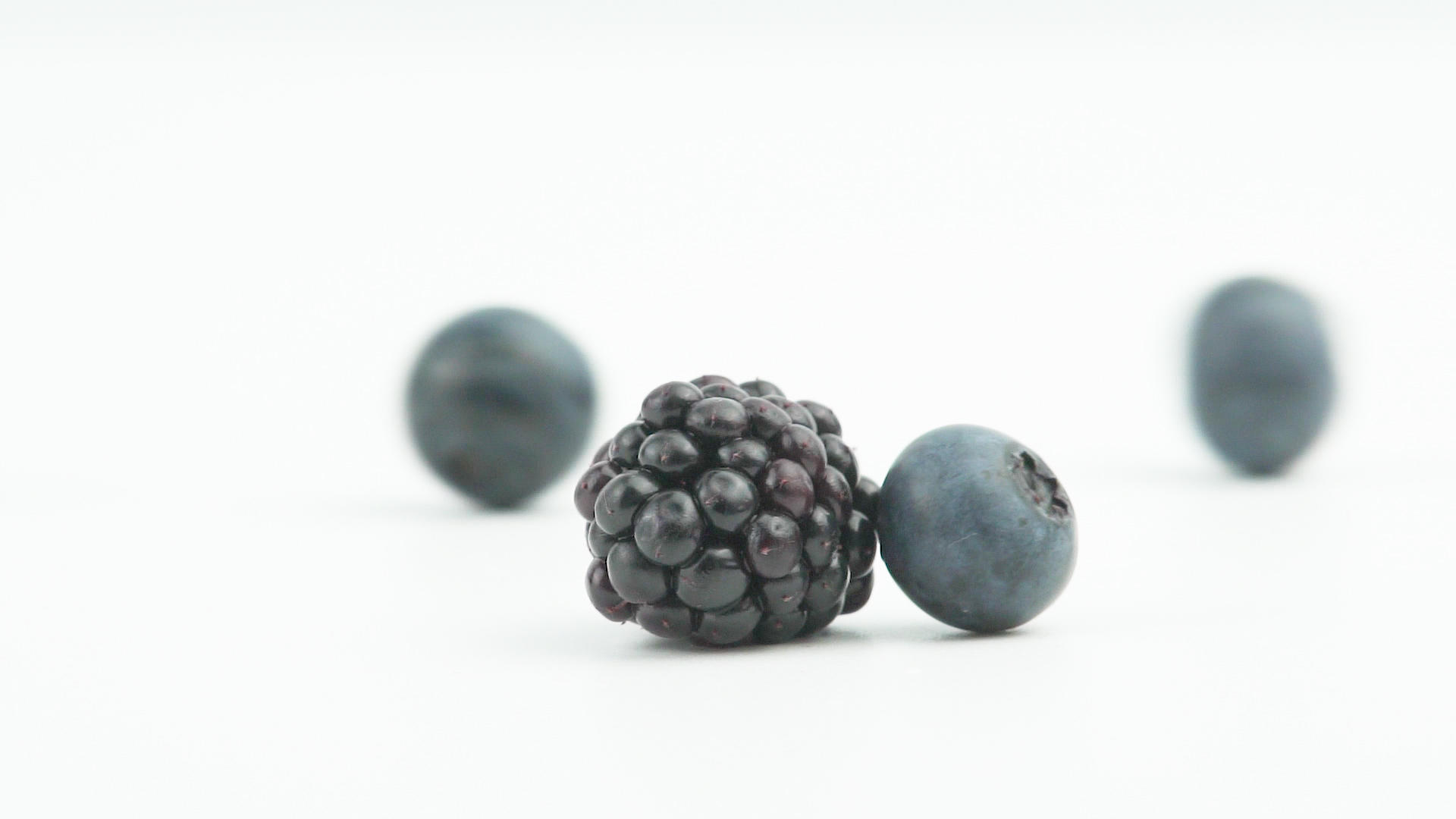 黑莓和蓝莓视频的预览图