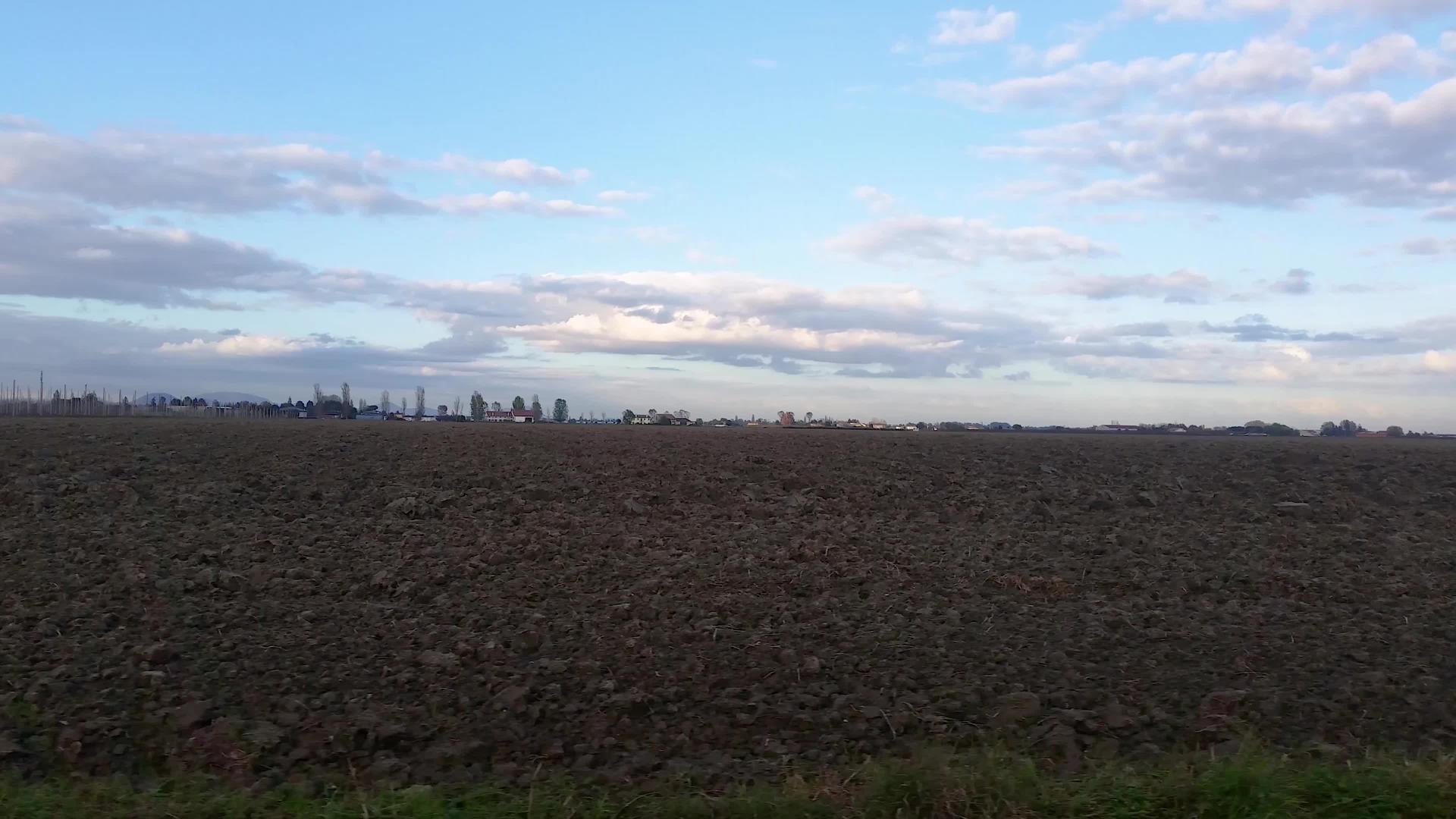 冬季农村地貌变化视频的预览图