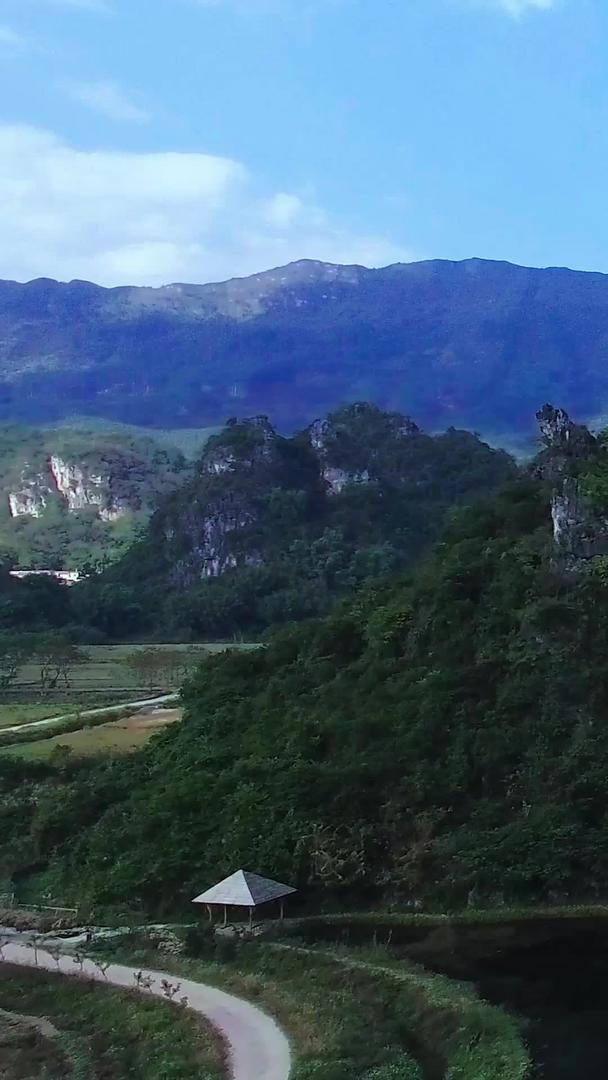 广东省清远英西峰林景区航拍视频的预览图