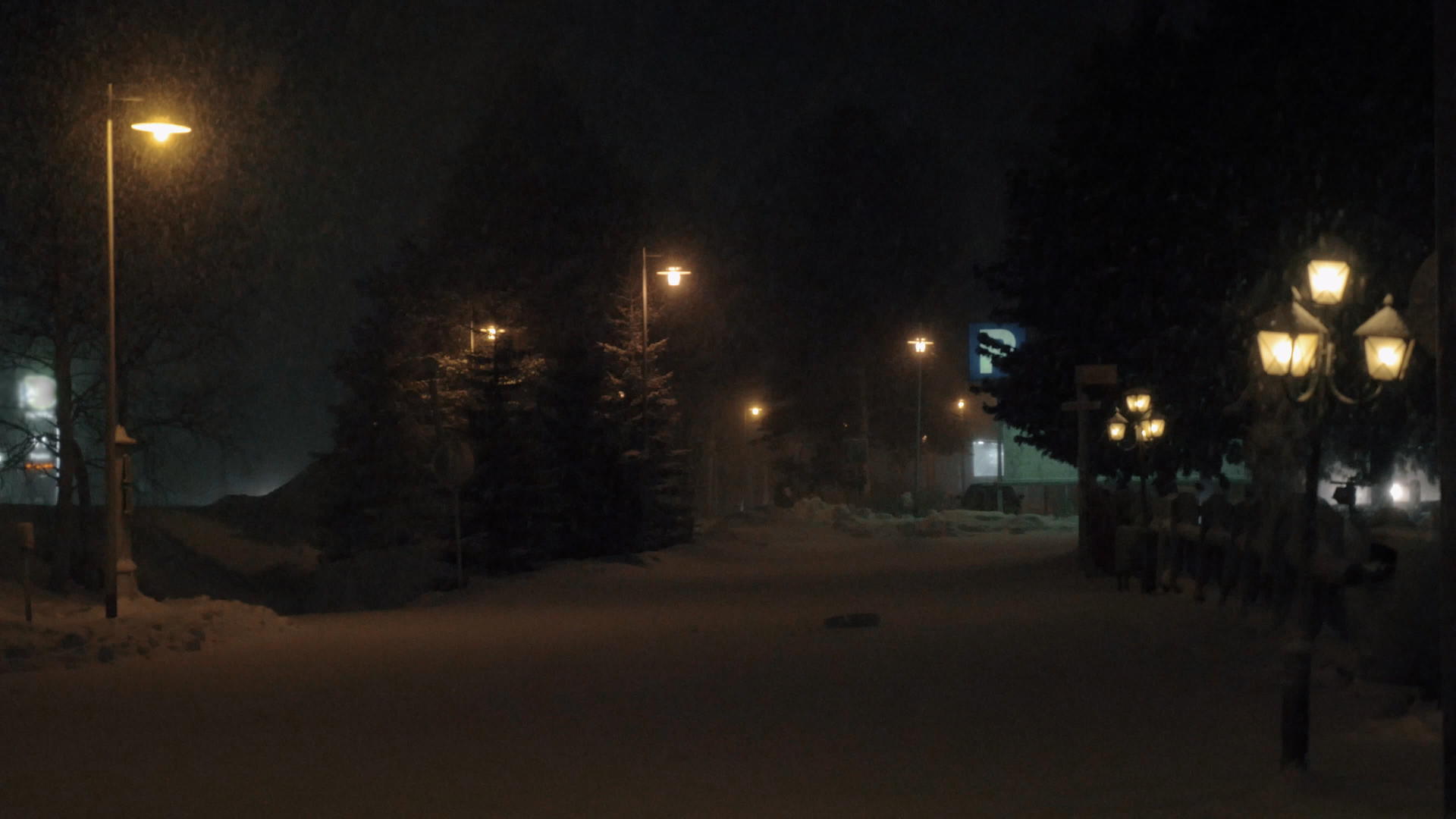 冬夜的雪道视频的预览图