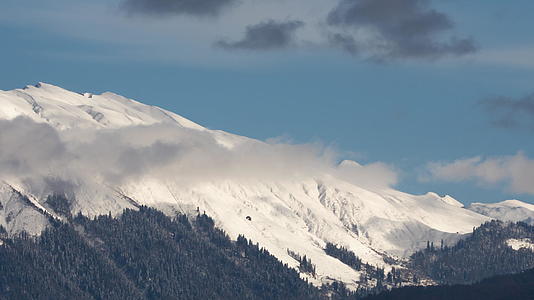 雪山风景山峰视频的预览图