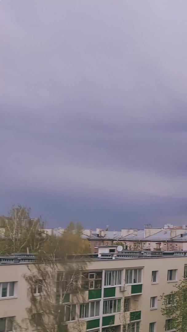 暴风雨来临乌云过境视频的预览图