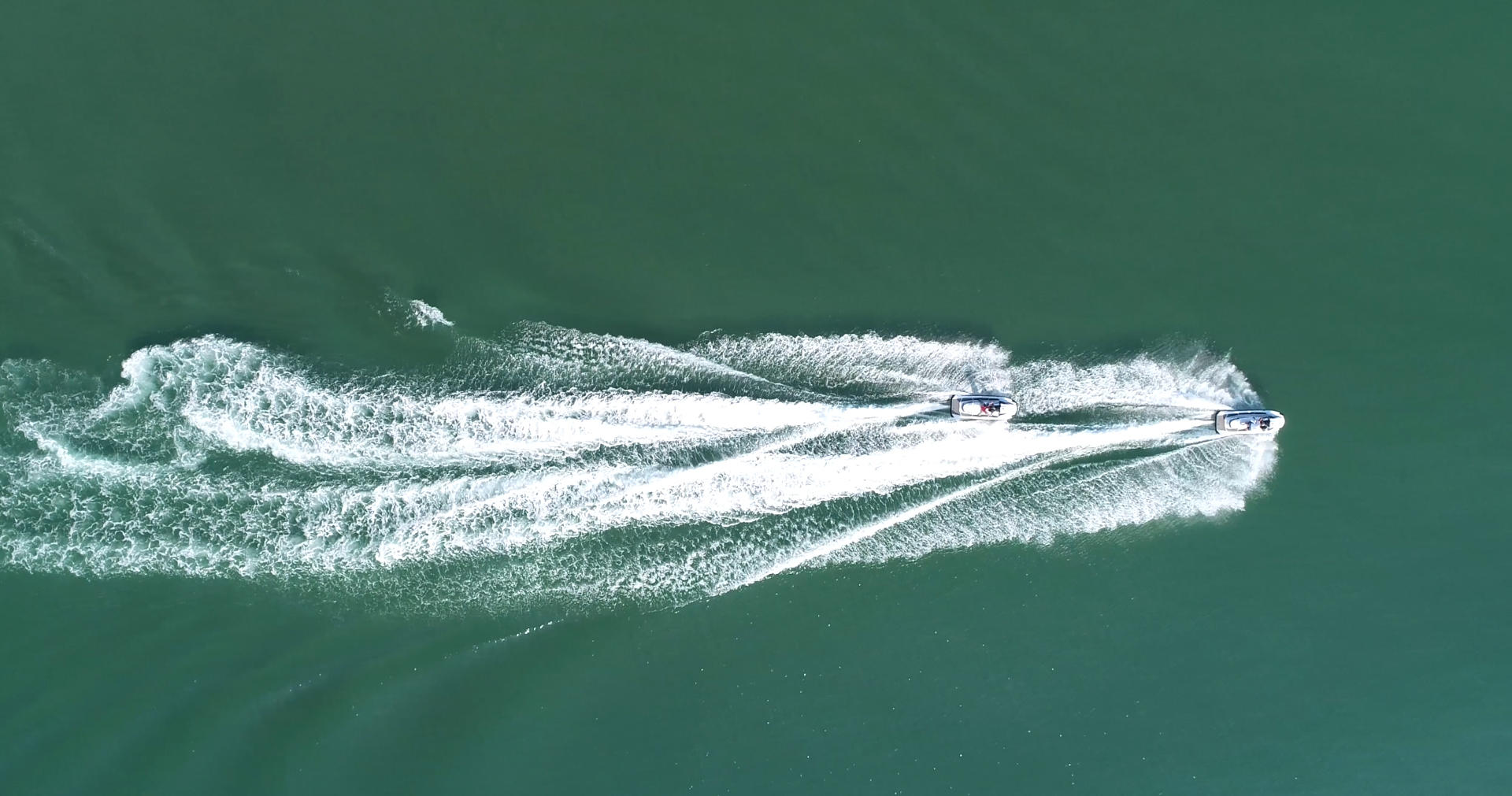 海上摩托艇4K视频的预览图