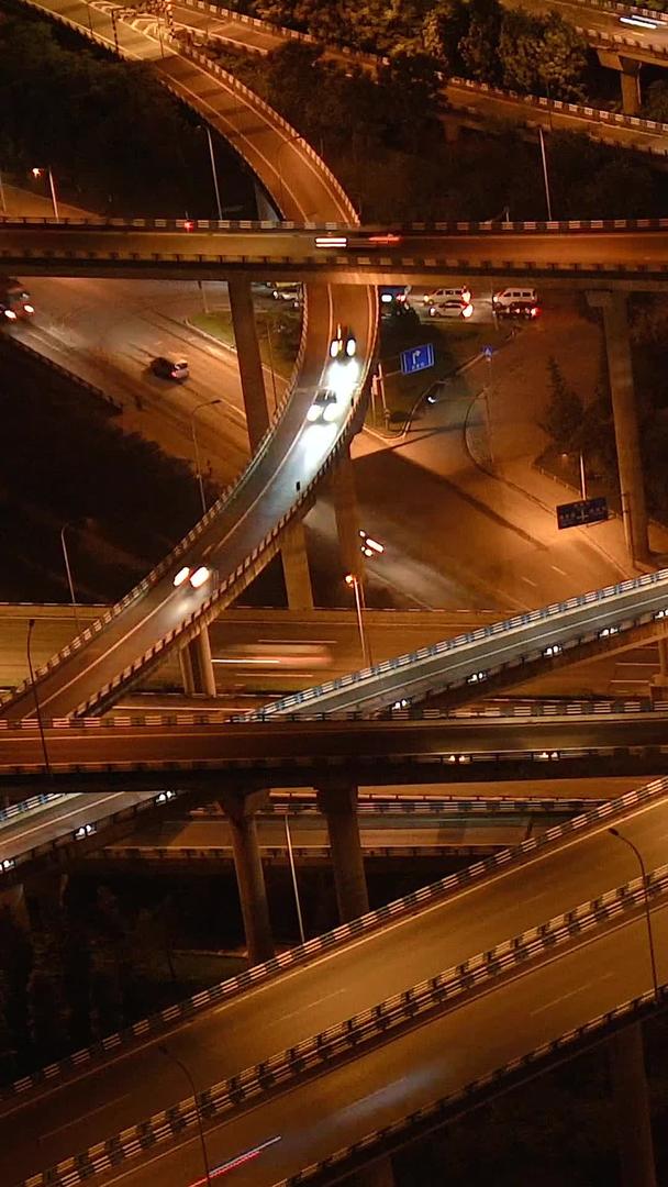 盘龙立交是重庆最复杂的交通桥梁视频的预览图