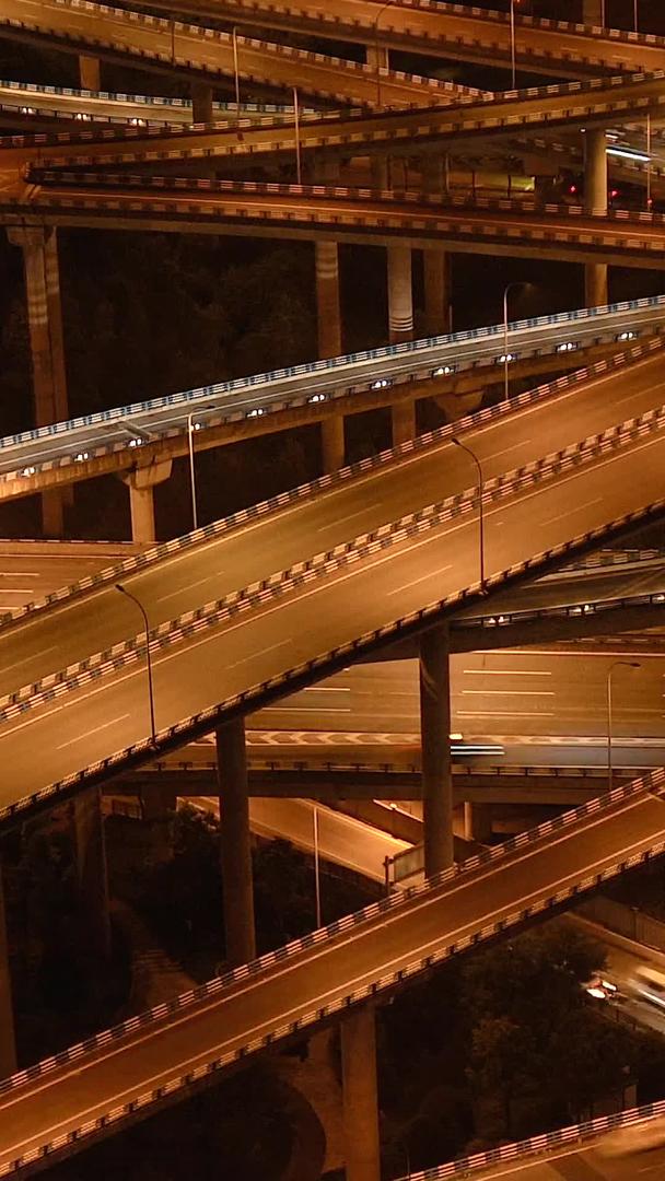 盘龙立交是重庆最复杂的交通桥梁视频的预览图