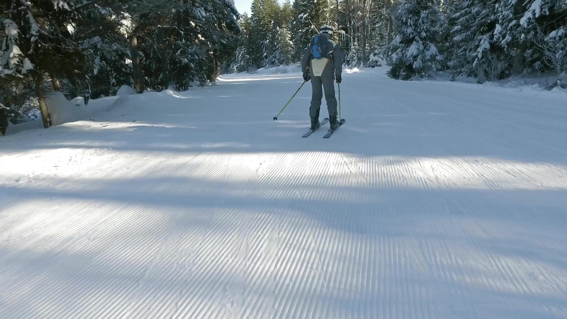 滑雪视频的预览图