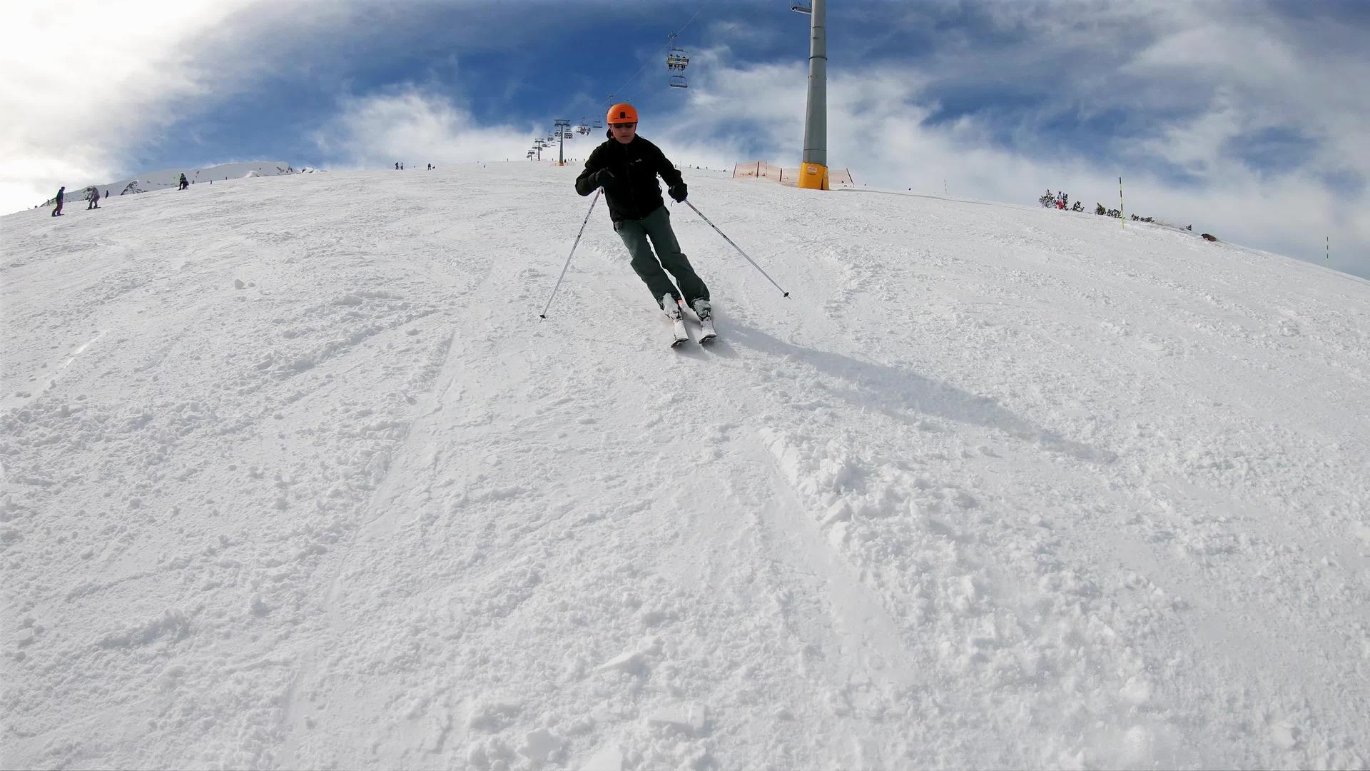 滑雪者视频的预览图