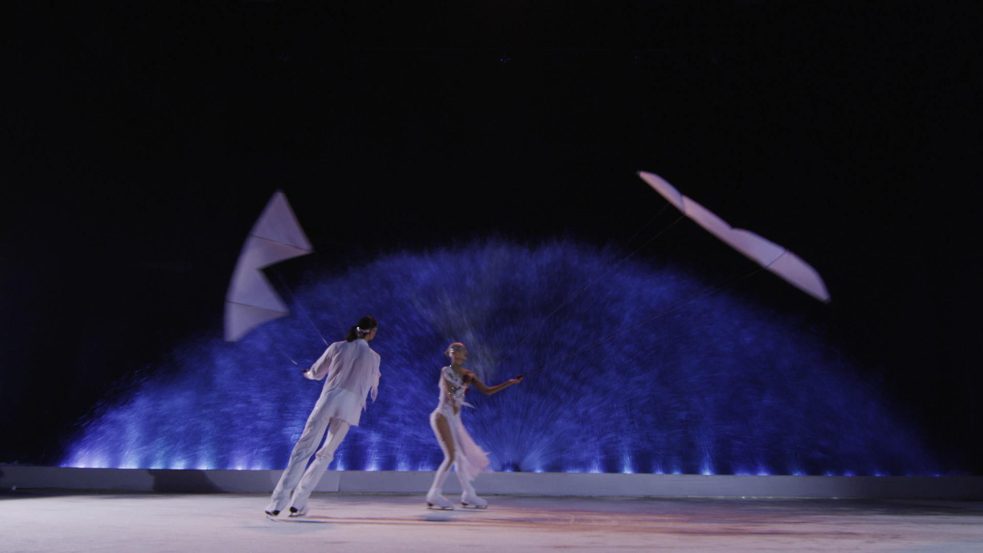 在冰上用风筝跳舞视频的预览图
