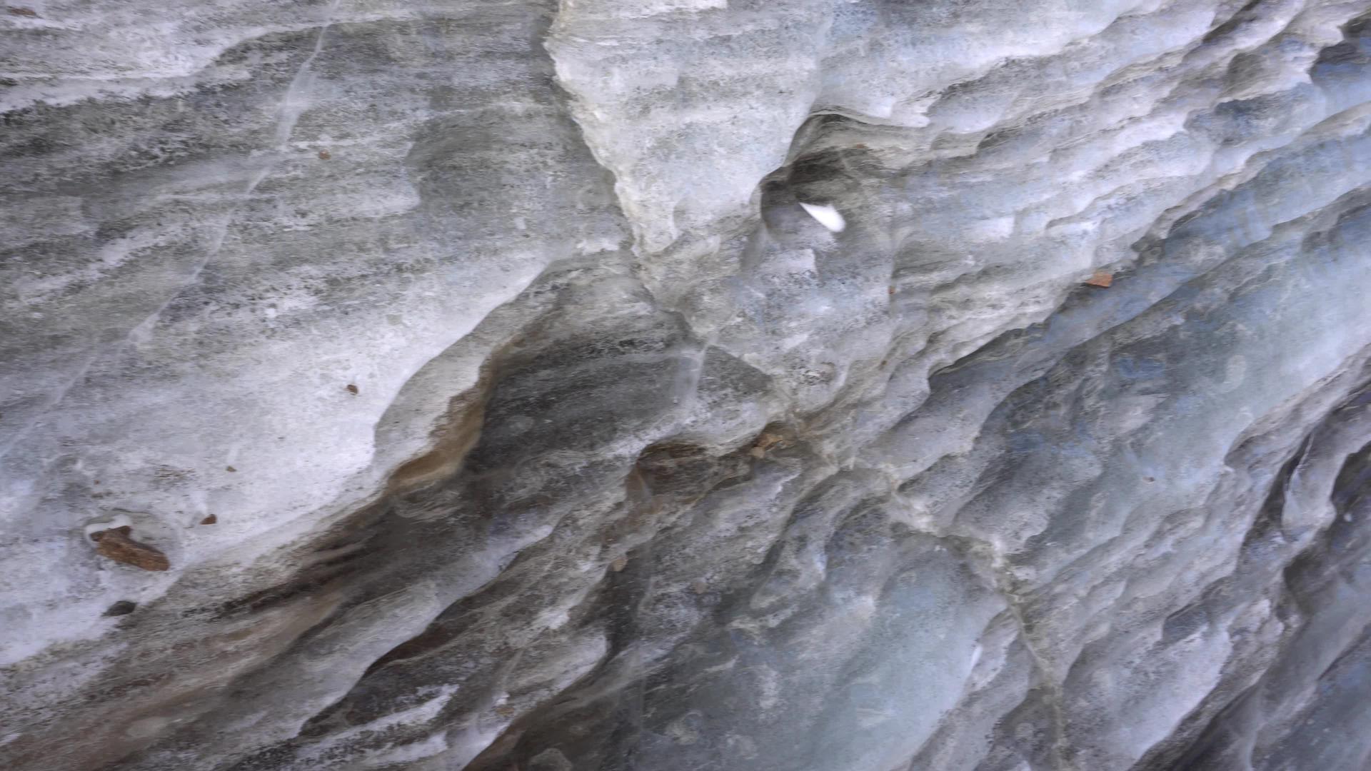 高山冰墙沃格达诺维奇冰川视频的预览图