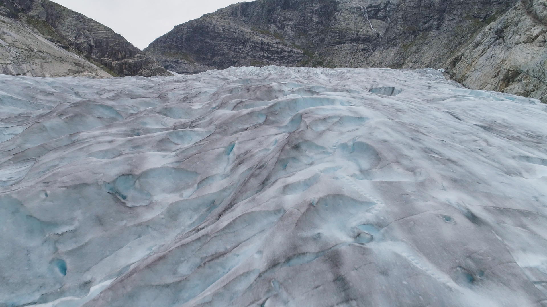 欧洲最大的冰川视频的预览图