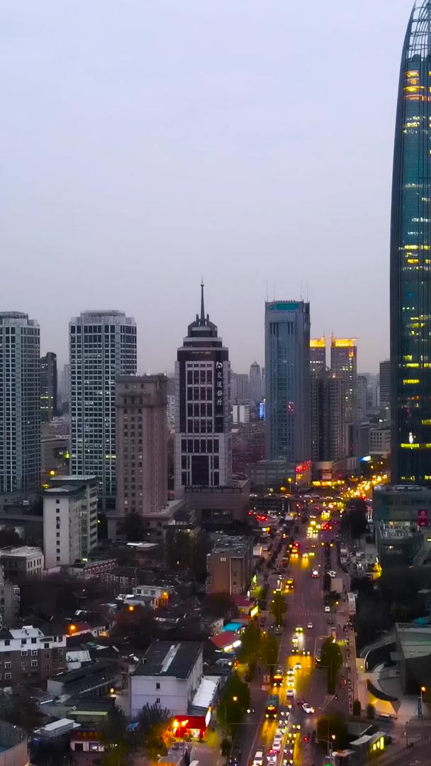 晚上济南城市天际线最高楼宇航拍视频的预览图