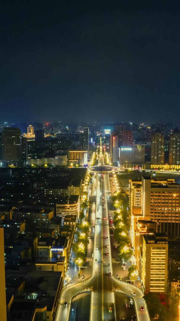 延迟移动江西南昌八一大道夜景交通航拍视频的预览图
