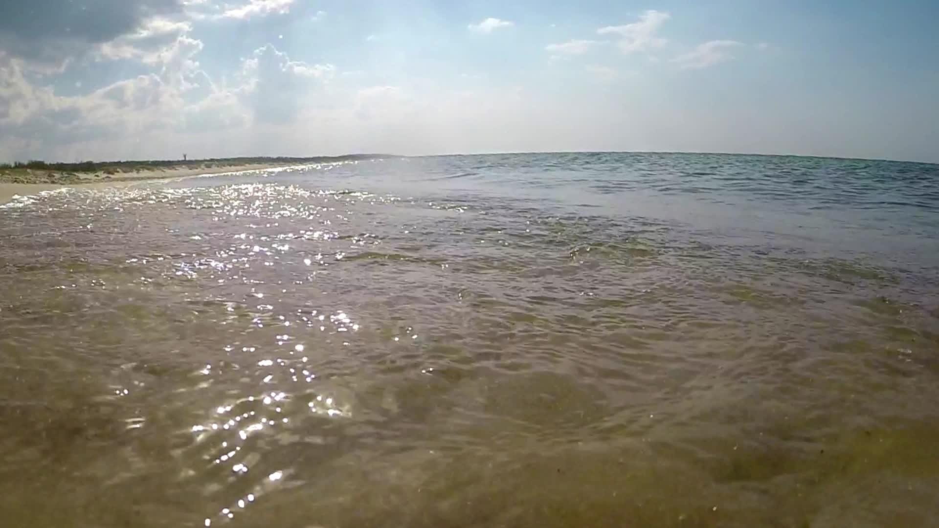 在波兰黄海冲浪视频的预览图