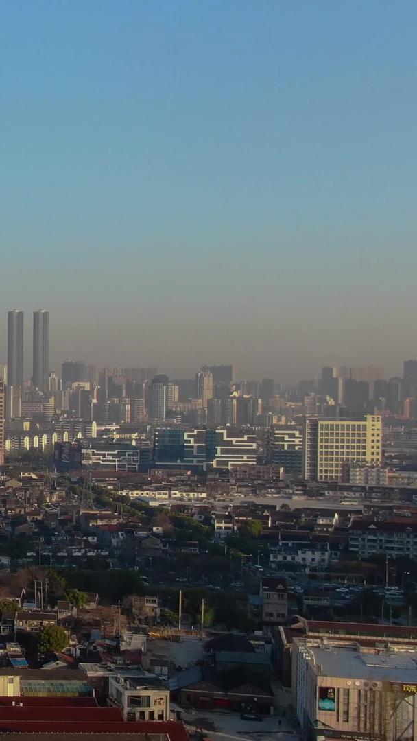江苏无锡城市航拍风景视频视频的预览图
