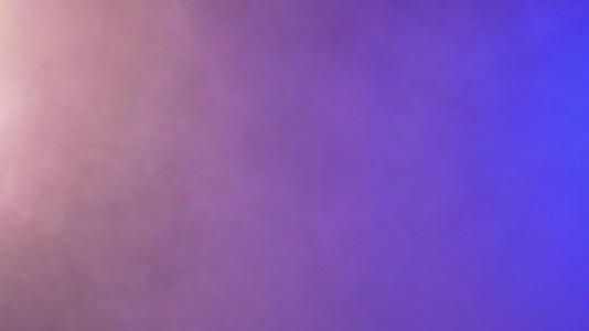 紫色和蓝色烟雾视频的预览图