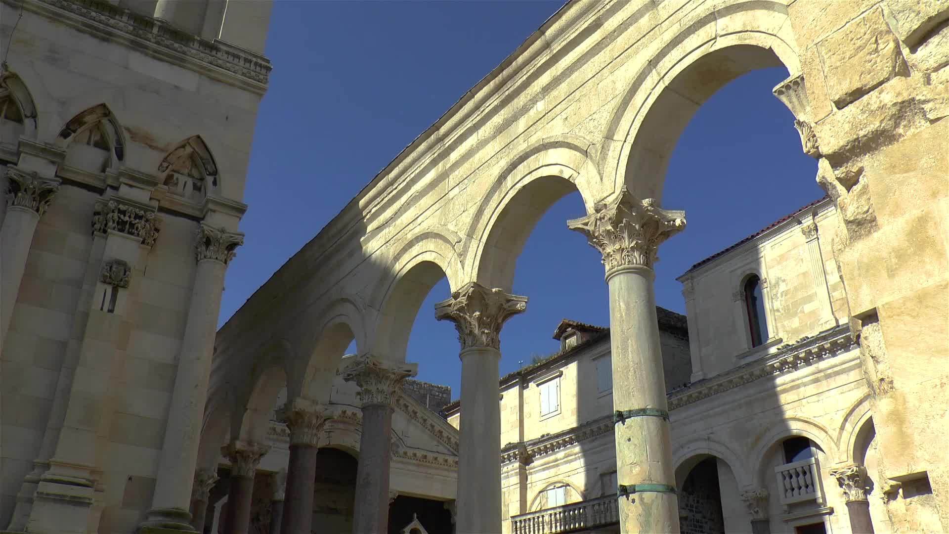 罗曼大主教宫视频的预览图